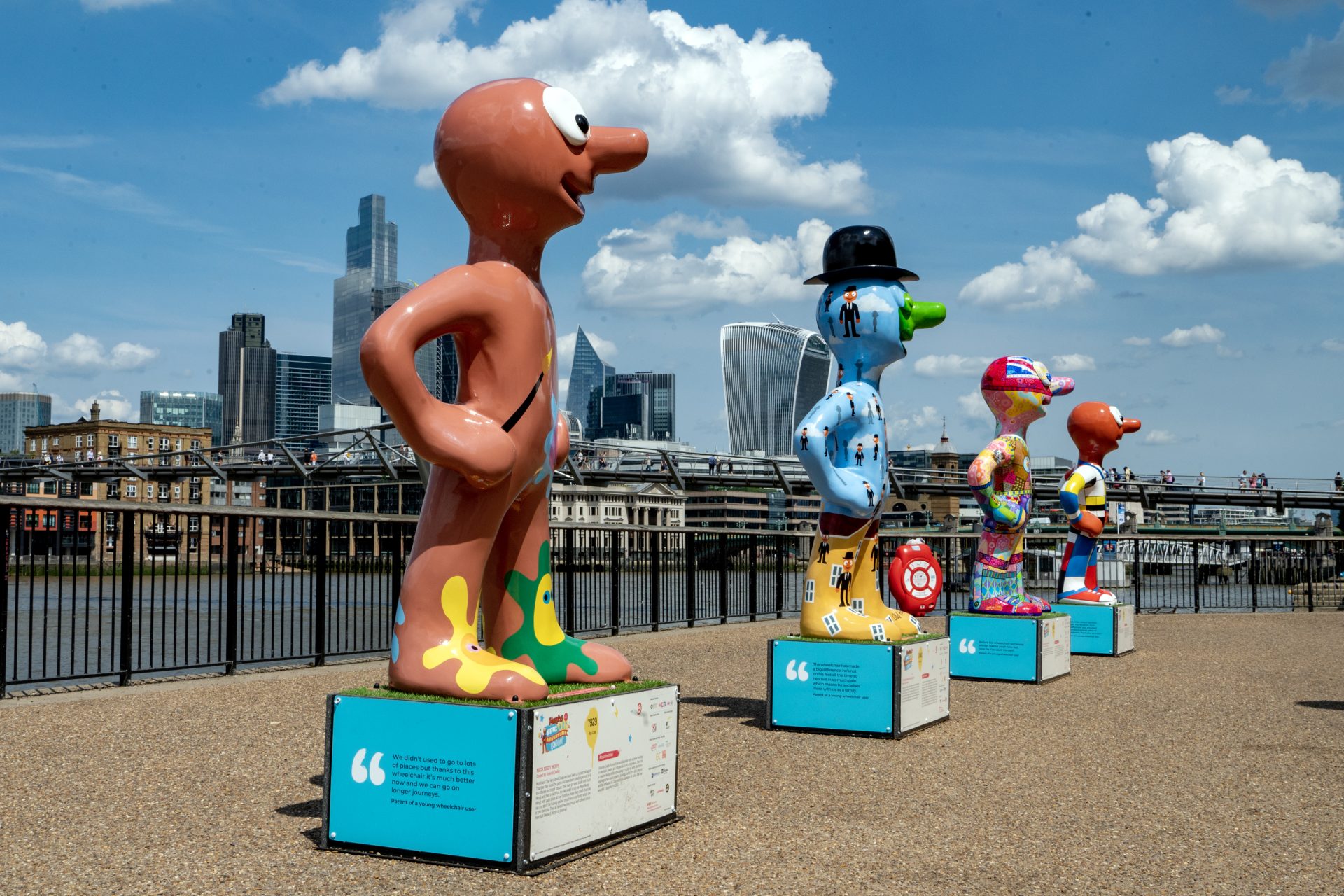 Morph scultures by the Southbank © Andy Newbold Photography